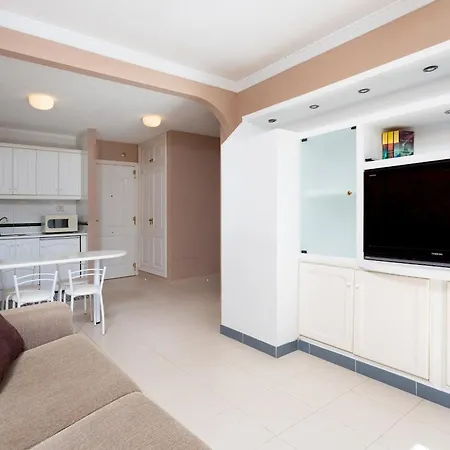 Home2book Sea Pool *