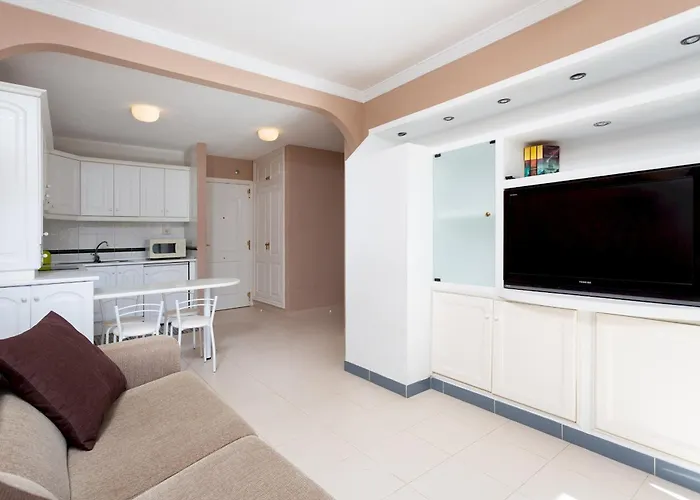 Home2book Sea Pool *