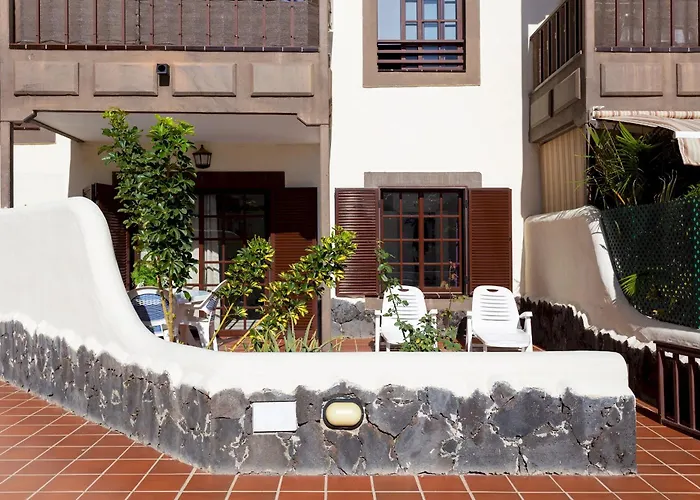 Home2book Sea Pool Apartmán